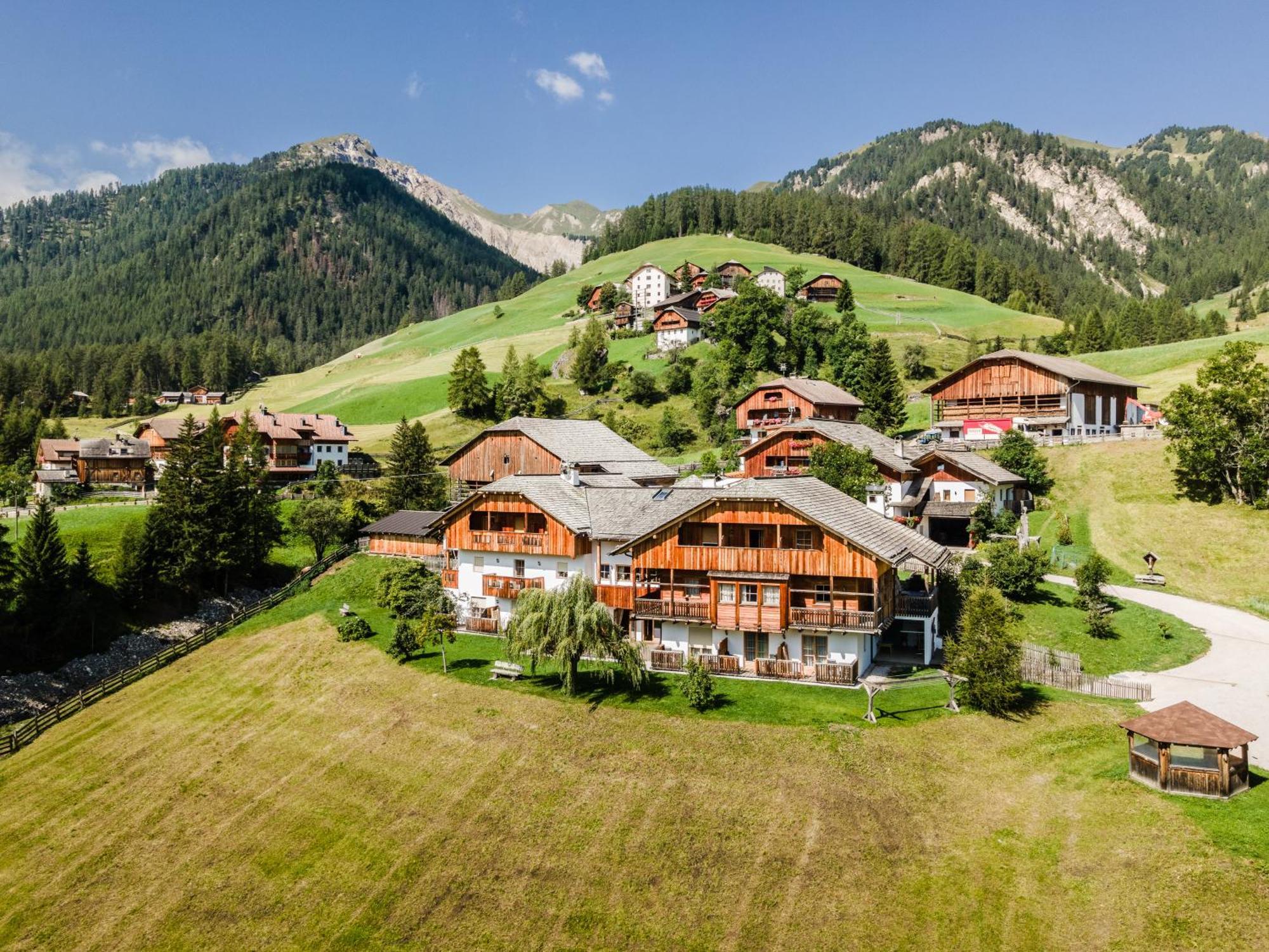 Hotel Pension Odles Sankt Martin in Thurn Exterior foto